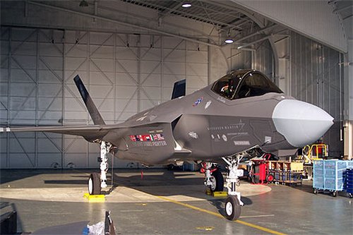 ����ͼ���׼�F-35��������ս�����ڵÿ���˹����˼���״ι������ࡣ