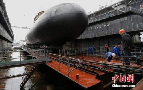 ����˹���弶�Ľ��͡��ٺ���˹�з򡱺�Ǳͧ��ˮ��