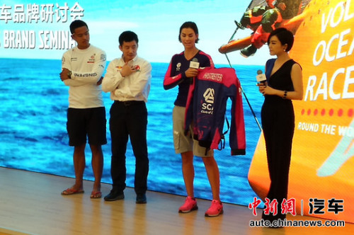 ���й����򷫴����е�һ�ˡ�����(��)���й�����Ӷ�Ա��ѧ(��)�Ͱ����ŶӶ�Ա�Է����������н���