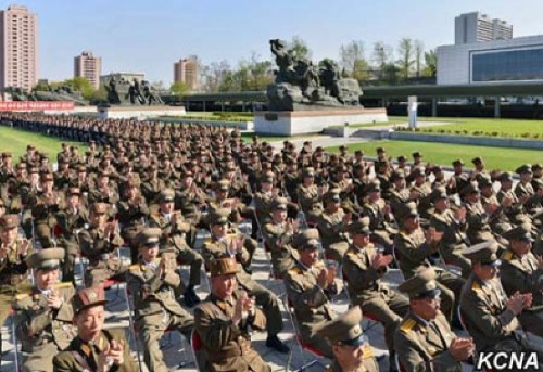 图为朝鲜中央报告大会现场。 图为朝鲜中央报告大会现场。