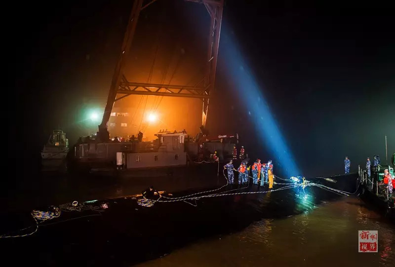 我与“东方之星”共同经历的日夜