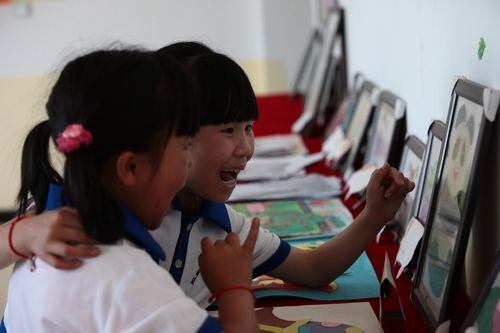 �������ڿ��ĵؿ��滭��Ʒ