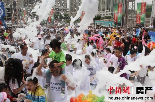 兰州城关万达广场泡泡跑 兰州城关万达广场泡泡跑