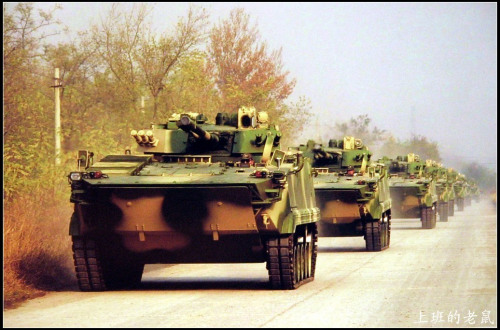 资料图:中国ZBD04步兵战车 资料图:中国ZBD04步兵战车