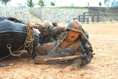 ���ֱ�����Ƥ��ͧ����ˮ�Ͽ�Ŀѵ����