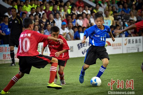 nEO_IMG_���츨���ֻԶӵĳ��������������ȫ������ǰ�ڱ�������������Ĭ����������Է��볡���𹥻���������ӽ�������