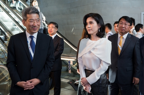 新罗酒店总裁李富真在推介会现场 新罗酒店总裁李富真在推介会现场