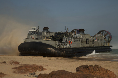 �ձ��ڽ���7�²μ��������ġ����������еġ�������������ϰ��ͼΪ�������ܵ�½����