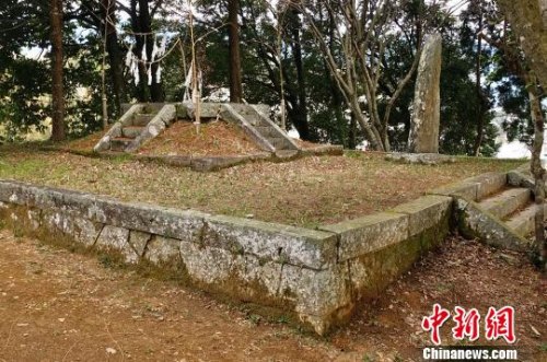 图为臼杵市留存的“禹稷合祀之坛”。 东友 摄 图为臼杵市留存的“禹稷合祀之坛”。 东友 摄