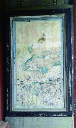 资料图:颐和园荷花图中,被画上了一只正在奔跑的兔子。图片来源:法制晚报 记者 张丽 摄. 资料图:颐和园荷花图中,被画上了一只正在奔跑的兔子。图片来源:法制晚报 记者 张丽 摄.