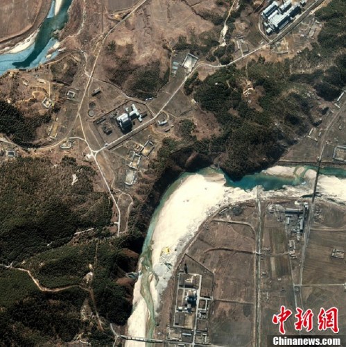 2003年2月5日,朝鲜宁边核设施卫星图片。 图片来源:东方IC 2003年2月5日,朝鲜宁边核设施卫星图片。 图片来源:东方IC