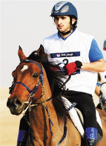 2006��12��14�գ��ϰ�������ϣ�²μӶ�����˻������������ϰ����ҳ�Ա���ϲ��������