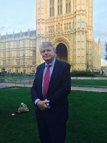 英国保守党前副主席迈克尔·道布斯(Michael Dobbs)男爵。 英国保守党前副主席迈克尔·道布斯(Michael Dobbs)男爵。