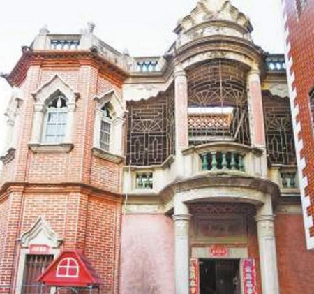 集美"八卦楼":琼楼玉宇变寻常巷陌如今,吴家大院的后人将这座百年老宅