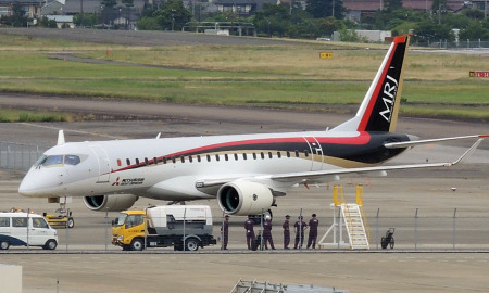 日本首款国产小型喷气式客机“MRJ”。 日本首款国产小型喷气式客机“MRJ”。