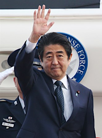 安倍出访。 安倍出访。