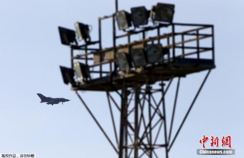 资料图:英国空军在叙利亚境内展开空袭。 资料图:英国空军在叙利亚境内展开空袭。