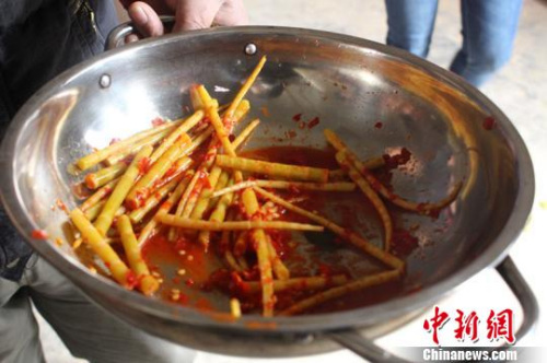 ����������չʾ������ĵ�һ����Ʒ����������<a target='_blank' href='http://www.chinanews.com/' >������</a>���� ����� ��