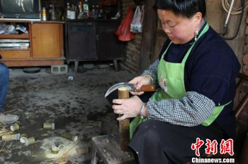 �����壬һλ�帾���������ӣ�Ϊ���е����������ṩԭ���ϡ�<a target='_blank' href='http://www.chinanews.com/' >������</a>���� ����� ��