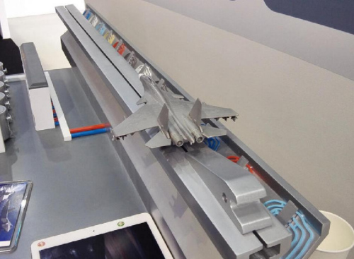 型航母会使用"高大上"的电磁弹射吗俄航母还只是"八字没一撇"的模型