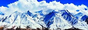 传说始祖黄帝在昆仑山上也有行宫。 传说始祖黄帝在昆仑山上也有行宫。