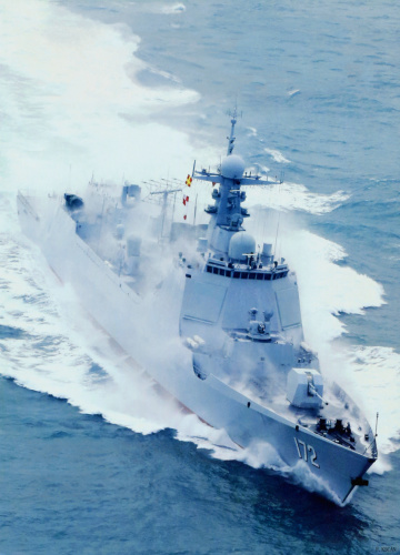 资料图:中国052D型“中华神盾舰” 资料图:中国052D型“中华神盾舰”