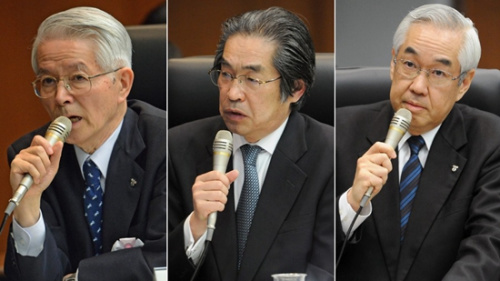 从左至右:勝俣恒久、武黒一郎元、武藤荣元。 从左至右:勝俣恒久、武黒一郎元、武藤荣元。