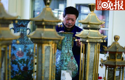 王有亮最近接收了一些香筒的修复任务 王有亮最近接收了一些香筒的修复任务