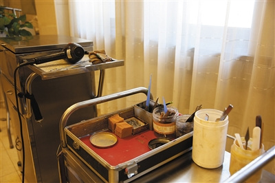 �˱�ɽ���ǹ������������ڳ��е�����ʱ���õĹ��ߡ�