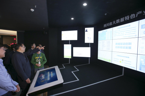 <a target='_blank' href='http://www.chinanews.com/'></a>  