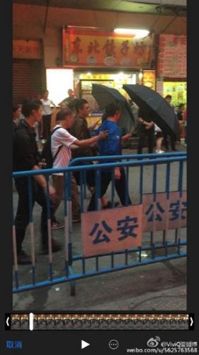 �����ع�¹�ϣ�ڹ��������Ӱ����Ƭ�� ͼƬ��Դ����������΢��.jpg