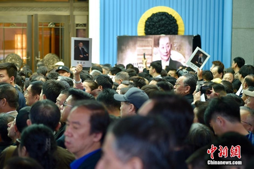 5��3������10ʱ������������������ҡ������ʦ÷����֮���ӣ�����÷������������÷���������������ʽ�ڱ����˱�ɽ���ǹݴ����þ��С��ڶ����������Ҳμ���������ʽ��÷���������4��25������11ʱ���44�벡���ڱ���Э��ҽԺ������82�ꡣͼΪ��������ǰ�������˱�ɽ�ͱ�÷���������<a target='_blank' href='http://www.chinanews.com/' >������</a>���� ��˶ ��