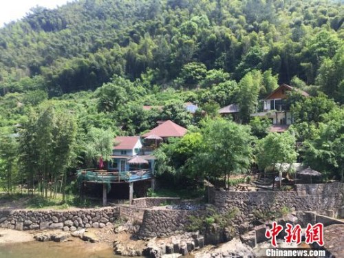 ͩ®�����سǽ���һ�ǡ�