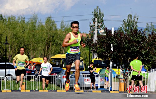 ����24Сʱ�Ĳ���Ͻ����ܣ������Ƕ������������ռ����顣<a target='_blank' href='http://www.chinanews.com/' >������</a>���� ������ ��