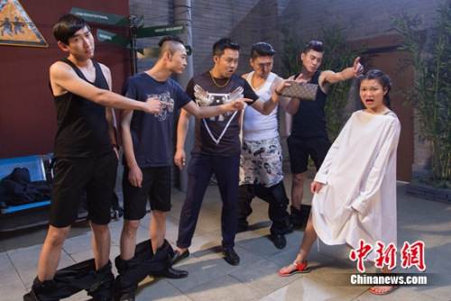 ����Ц��ɭ������ Ƭ���ṩ