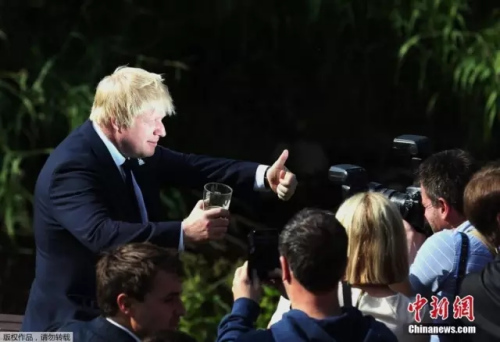 Ӣ������ٸ���Piercebridge������˹���֧����ǰ����ơ�ơ��׶�ǰ�г�����˹����Ϊ����ŷ�����ơ�