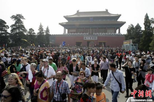 ����ͼ��<a target='_blank' href='http://www.chinanews.com/'>������</a>�� ���˼ �� 