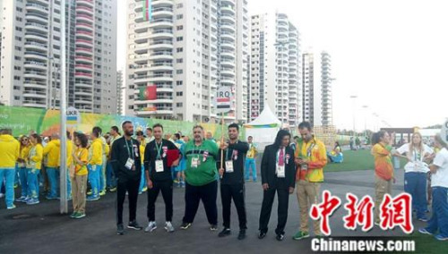 伊拉克代表团参加里约奥运会升旗仪式。<a target='_blank' href='http://www.chinanews.com/' >中新网</a>记者 卢岩摄 伊拉克代表团参加里约奥运会升旗仪式。<a target='_blank' href='http://www.chinanews.com/' >中新网</a>记者 卢岩摄