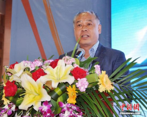 资料图:李宁。<a target='_blank' href='http://www.chinanews.com/'>中新社</a>发 黄艳梅 摄 资料图:李宁。<a target='_blank' href='http://www.chinanews.com/'>中新社</a>发 黄艳梅 摄