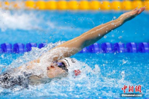 ����ͼ����Լ���˻�Ů��100����Ӿ�������<a target='_blank' href='http://www.chinanews.com/' >������</a>���� ���� ��