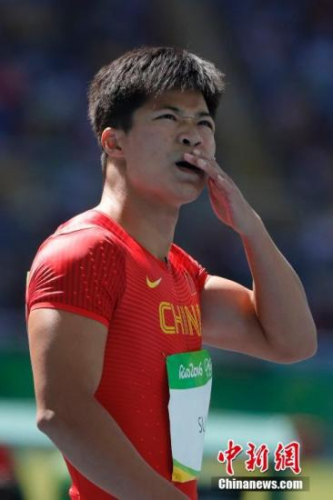 中国选手苏炳添在第四组跑出10秒17,排名小组第三晋级半决赛。 <a target='_blank' href='http://www.chinanews.com/' >中新网</a>记者 盛佳鹏 摄 中国选手苏炳添在第四组跑出10秒17,排名小组第三晋级半决赛。 <a target='_blank' href='http://www.chinanews.com/' >中新网</a>记者 盛佳鹏 摄 中国选手苏炳添在第四组跑出10秒17,排名小组第三晋级半决赛。 <a target='_blank' href='http://www.chinanews.com/' >中新网</a>记者 盛佳鹏 摄 中国选手苏炳添在第四组跑出10秒17,排名小组第三晋级半决赛。 <a target='_blank' href='http://www.chinanews.com/' >中新网</a>记者 盛佳鹏 摄