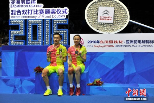 中国混双张楠(左)、赵云蕾获亚锦赛冠军。 <a target='_blank' href='http://www.chinanews.com/'>中新社</a>记者 张畅 摄 中国混双张楠(左)、赵云蕾获亚锦赛冠军。 <a target='_blank' href='http://www.chinanews.com/'>中新社</a>记者 张畅 摄