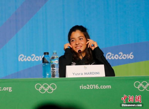 18岁的尤丝拉是一名学生,来自叙利亚大马士革,能讲流利的英文。<a target='_blank' href='http://www.chinanews.com/' >中新网</a>记者 杜洋 摄 18岁的尤丝拉是一名学生,来自叙利亚大马士革,能讲流利的英文。<a target='_blank' href='http://www.chinanews.com/' >中新网</a>记者 杜洋 摄