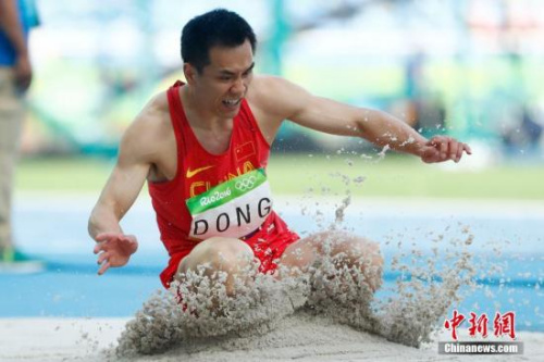 董斌在比赛中。 <a target='_blank' href='http://www.chinanews.com/' >中新网</a>记者 富田 摄 董斌在比赛中。 <a target='_blank' href='http://www.chinanews.com/' >中新网</a>记者 富田 摄