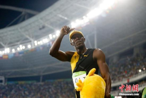 8月14日,里约奥运会田径男子百米飞人大战,牙买加“闪电”博尔特以9秒81的成绩获得冠军。<a target='_blank' href='http://www.chinanews.com/' >中新网</a>记者 杜洋 摄 8月14日,里约奥运会田径男子百米飞人大战,牙买加“闪电”博尔特以9秒81的成绩获得冠军。<a target='_blank' href='http://www.chinanews.com/' >中新网</a>记者 杜洋 摄