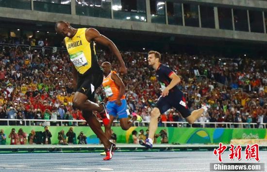 8��18�գ�����Լ���˻�����200�׾����У�����ӡ����硱��������19��78�ĳɼ���ùھ���