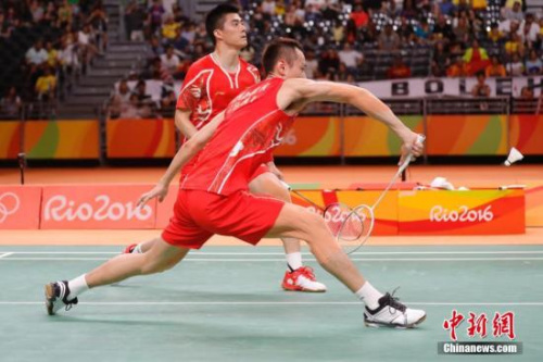 傅海峰/张楠在比赛中。 <a target='_blank' href='http://www.chinanews.com/' >中新网</a>记者 盛佳鹏 摄 傅海峰/张楠在比赛中。 <a target='_blank' href='http://www.chinanews.com/' >中新网</a>记者 盛佳鹏 摄