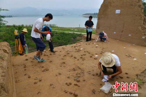 图为怀来盆地南家沟遗址发掘现场。 牛东伟 摄 图为怀来盆地南家沟遗址发掘现场。 牛东伟 摄