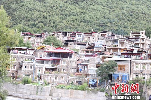 图为西索村。<a target='_blank' href='http://www.chinanews.com/' >中新网</a>记者吕春荣 摄 图为西索村。<a target='_blank' href='http://www.chinanews.com/' >中新网</a>记者吕春荣 摄