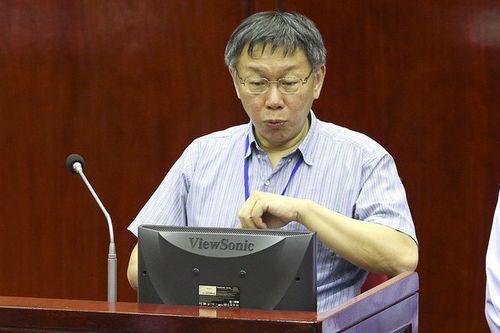 台北市长柯文哲9月20日赴市议会进行施政报告。台湾《联合报》记者黄威彬/摄影 台北市长柯文哲9月20日赴市议会进行施政报告。台湾《联合报》记者黄威彬/摄影